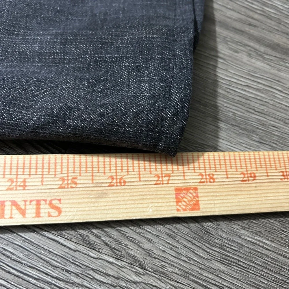 Levis tag reads